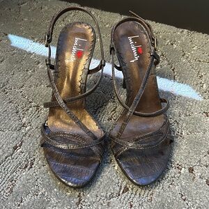 Luichiny high heels.